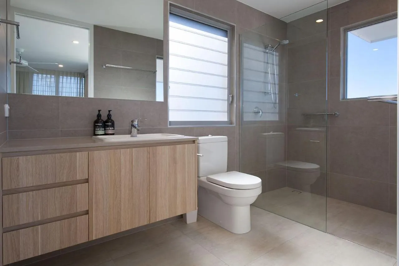 Coolum Beach Holiday House بيت للعطل